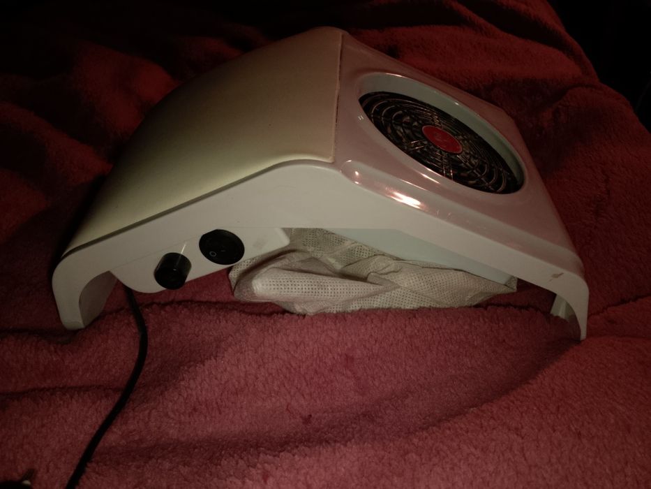 Вытяжка для маникюра