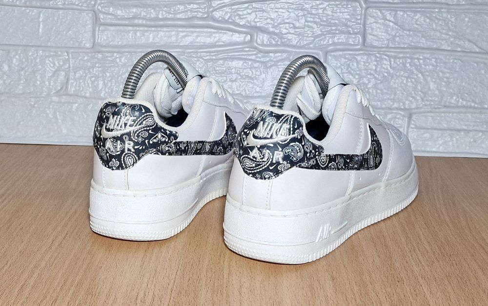 Кроссовки Nike Air Force (38 размер)
