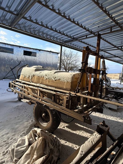 Обприскувач причіпний ОП-2000