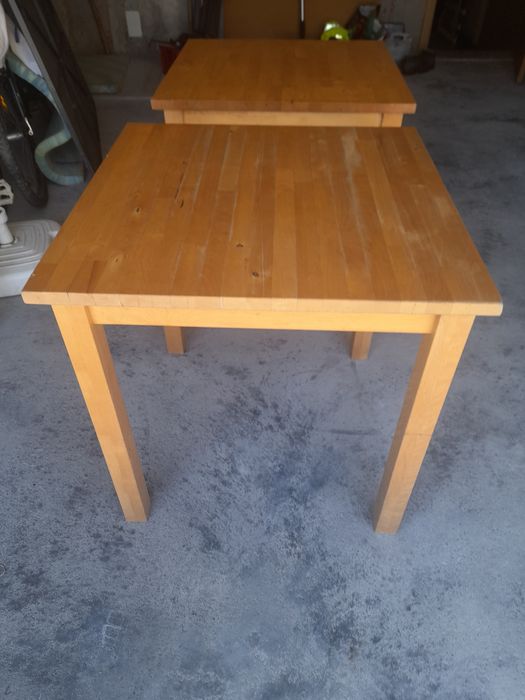 Mesa maciça para desocupar