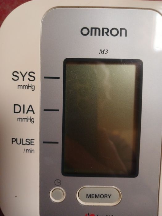 Тонометр  Омron в наявності