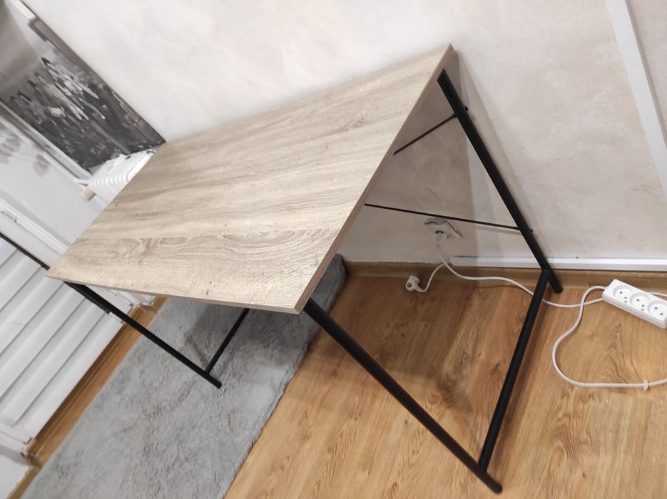 Duże biurko loftowe