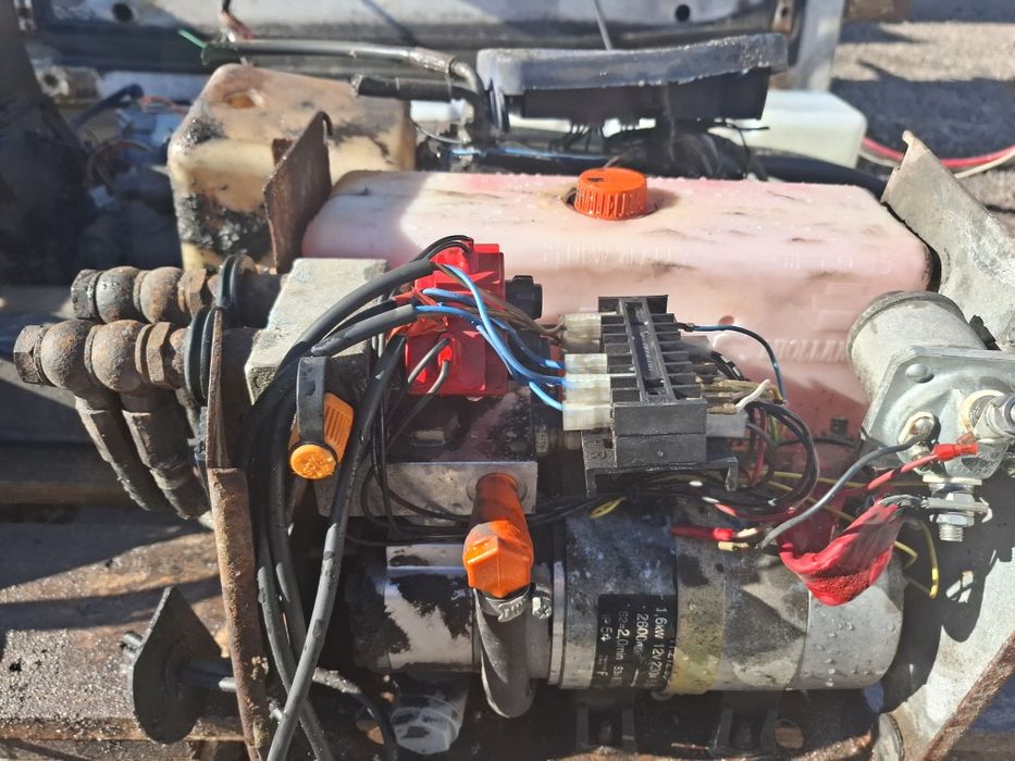 Pompa elktropompa hydraulika wywrotki najazdy