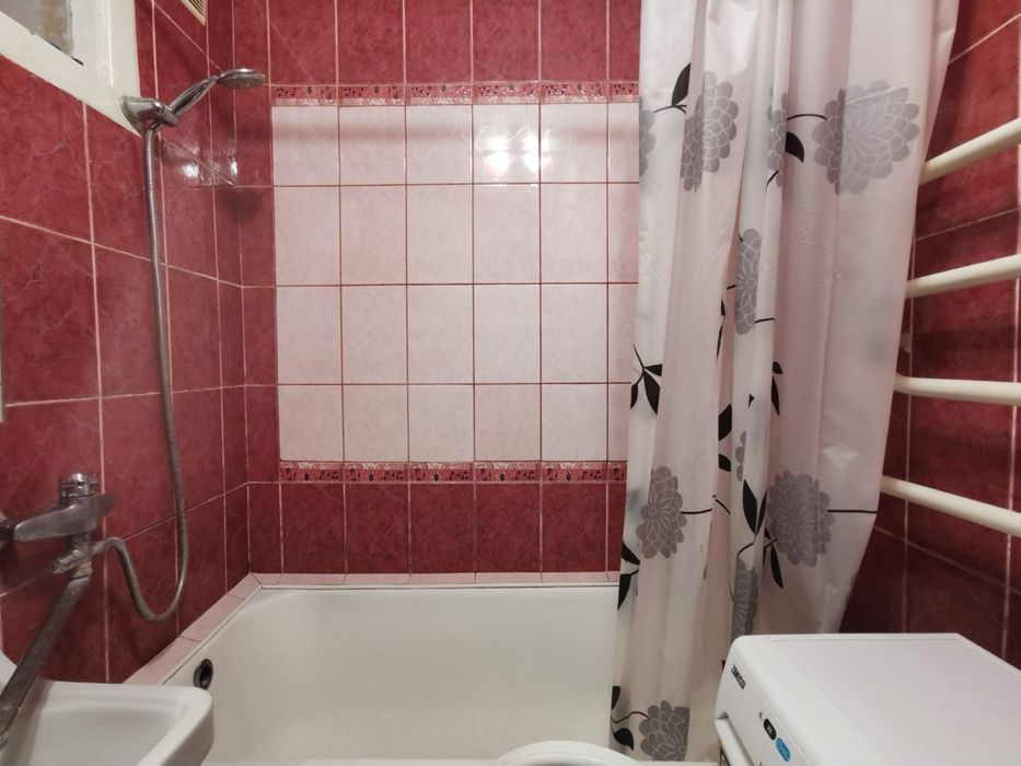 Здається 2 кімнатна квартира в Дос ,Богунія