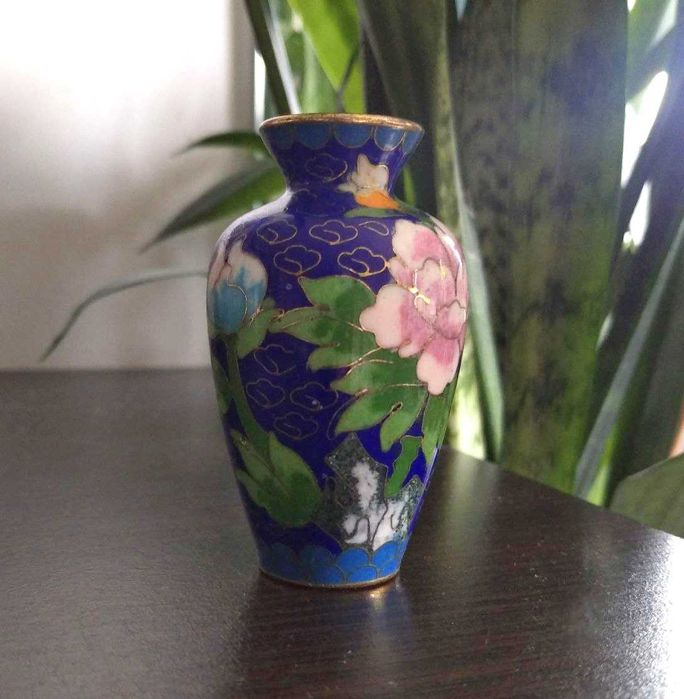 Клуазоне ваза антикварная 7,5 см перегородчатая эмаль в идеале и бонус