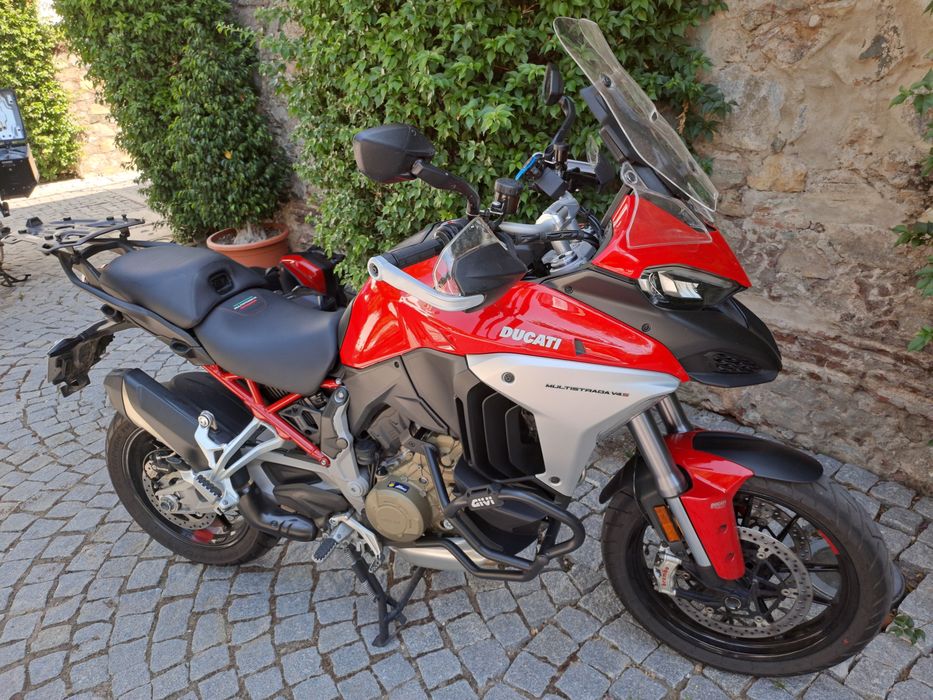Ducati multistrada v4s