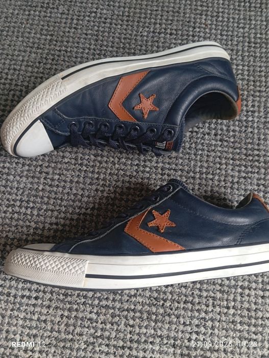 niskie skórzane trampki unisex Converse Star Player Ox w kolorze granatowym (Navy) z brązowymi skórzanymi wstawkami r. 42