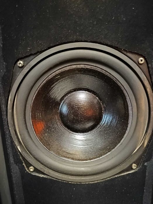 Колонки акустические. Pilot ST 202 4300грн