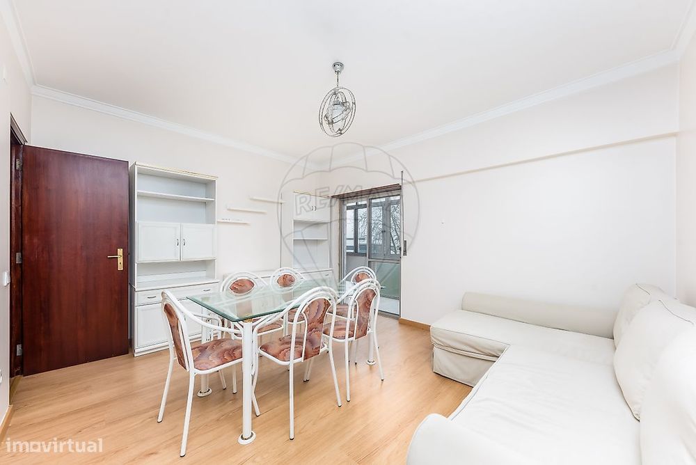 Apartamento T2 para venda — Seixal, Arrentela E Aldeia De Paio Pires, Setúbal