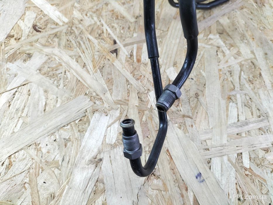 VW Touareg II 7P 2010-2018 трубка тормозная