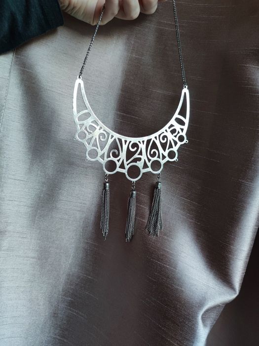 Naszyjnik kolia Bershka stal srebrny nowy