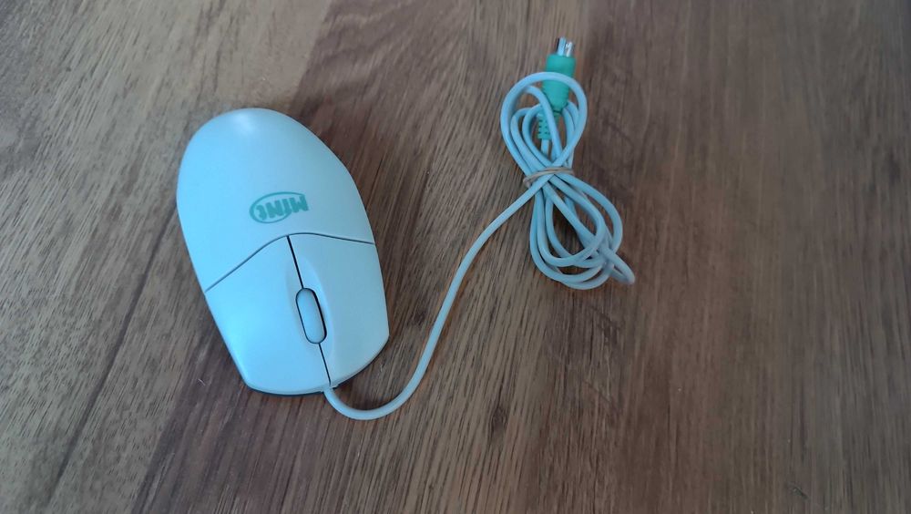 Myszka kulkowa Mint PS/2 sprawna Retro