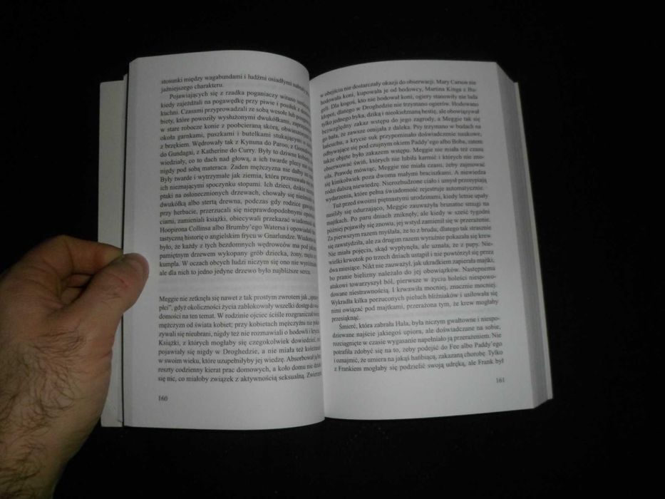 Colleen McCullough - Ptaki ciernistych krzewów