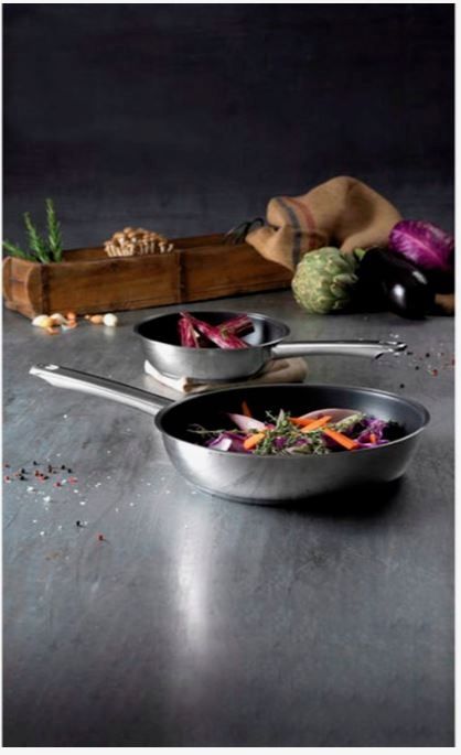 Patelnia tradycyjna RÖSLE 28 cm non-stick (nieprzywierająca) 1szt