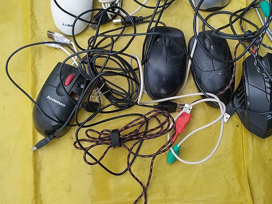 23 шт Компьютерные мышки цена за все  компьютерные мыши