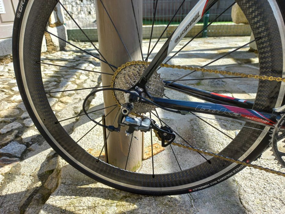 Bicicleta de estrada goka