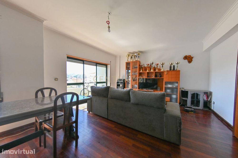 Apartamento com Sotão na Sobreda