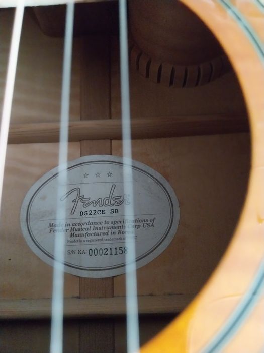 Fender electro-acústica de 6 cordas