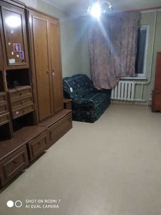 Оренда. Затишна 2-к квартира на Воскресенці! Метро 10 хв,