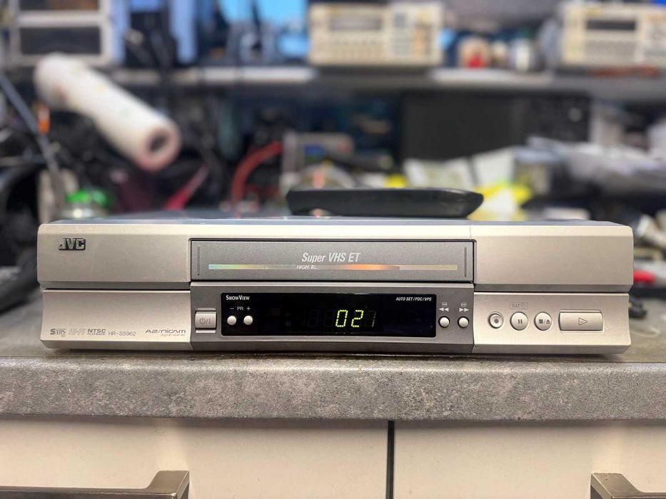Magnetowid S-VHS JVC HR-S5962