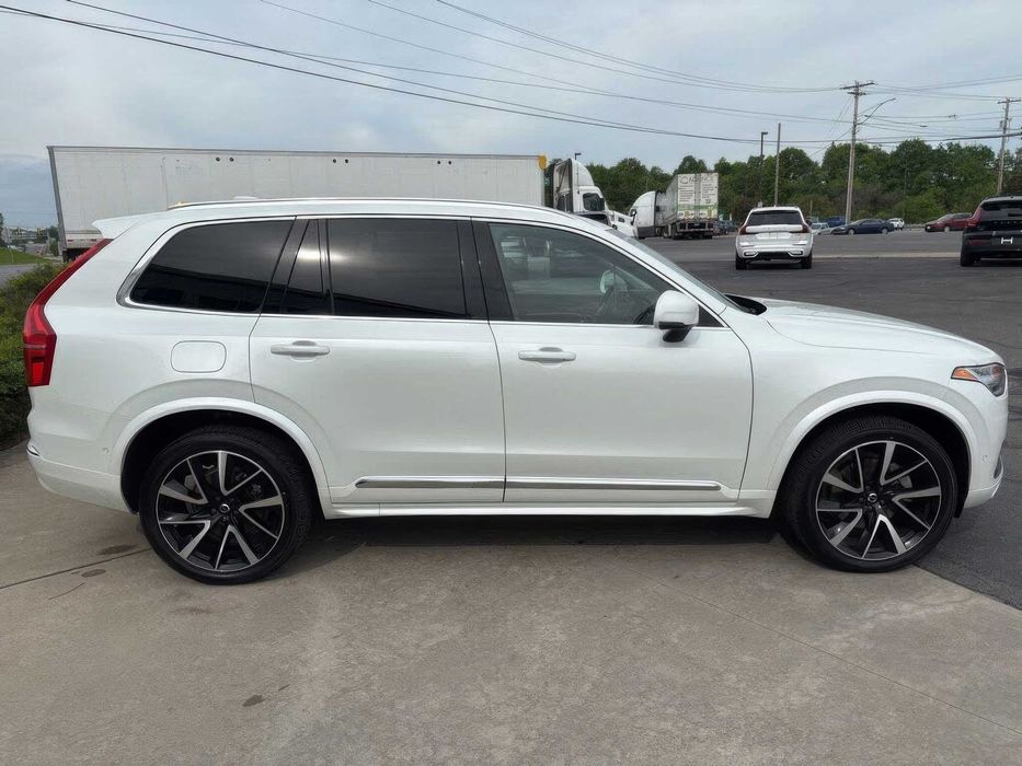 Volvo Xc90      2024