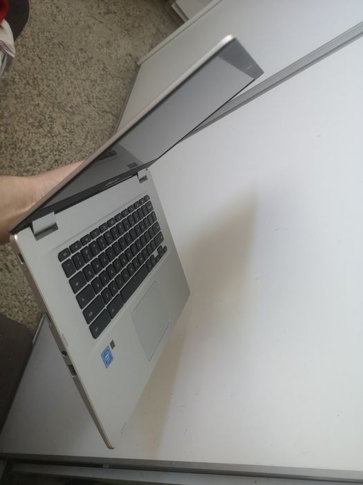 Ультрабук Asus C523N і чудовому стані