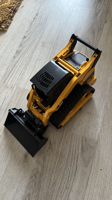 Компактний гусеничний навантажувач Cat® (іграшка