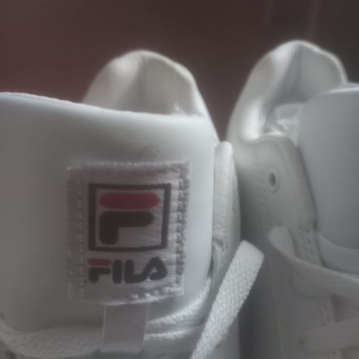 Чоловічі кросівки