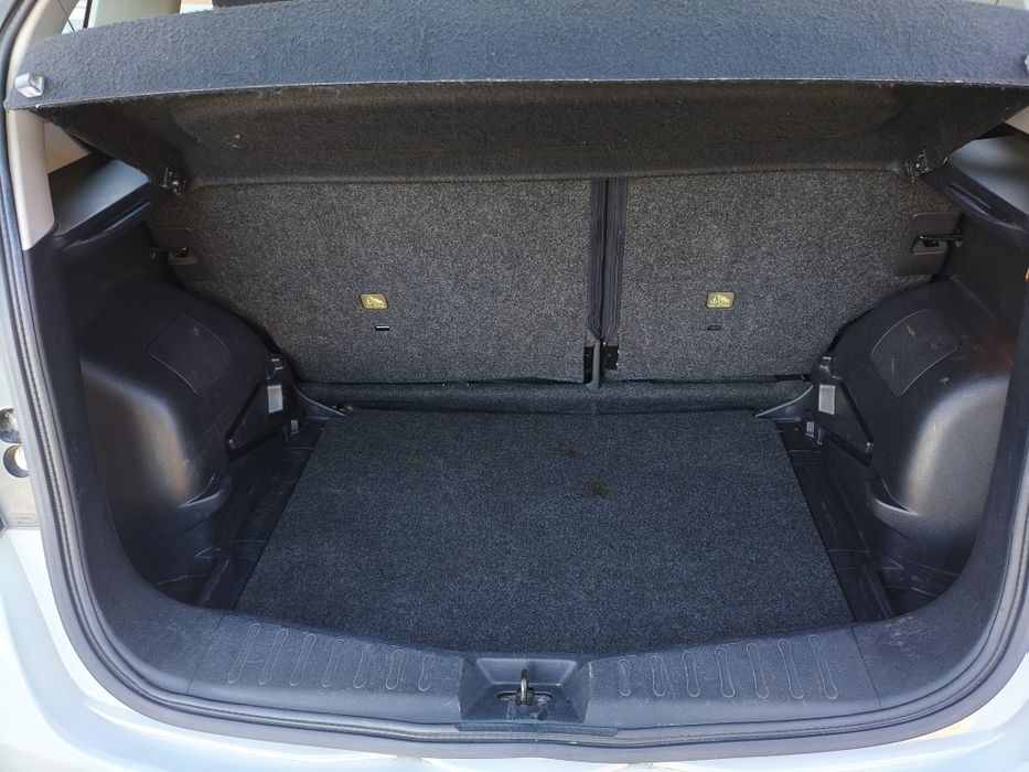 Nissan note 1.5 dci — fotografia 5
