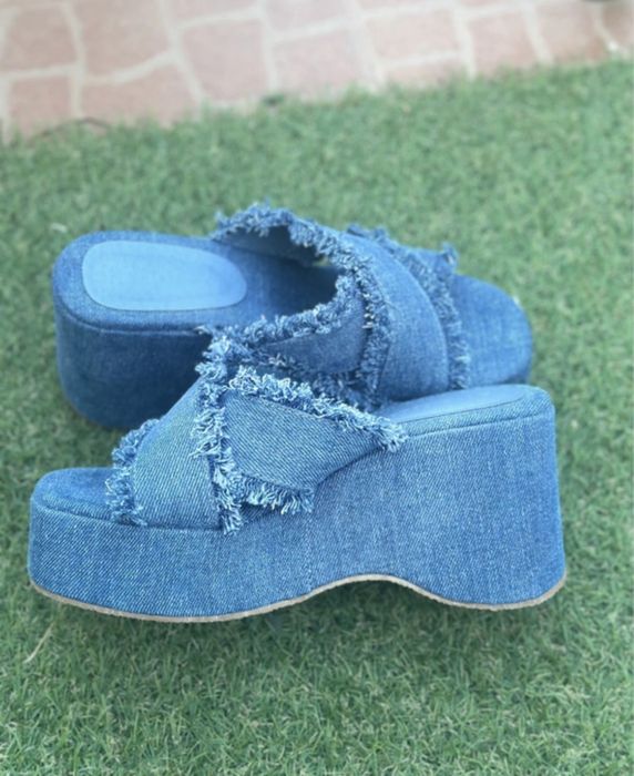 Sandalias novas de ganga