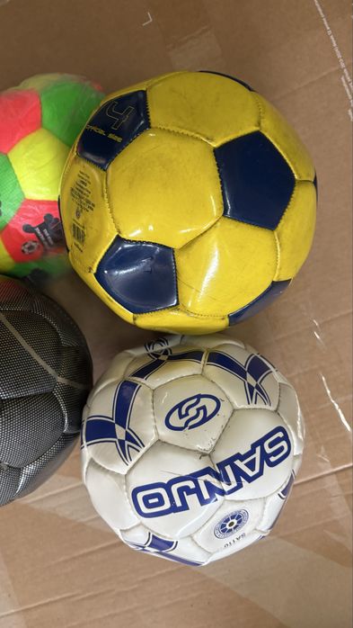 Lote 4 Bolas Criança | Futebol, Basquetebol e Espuma | Diversão