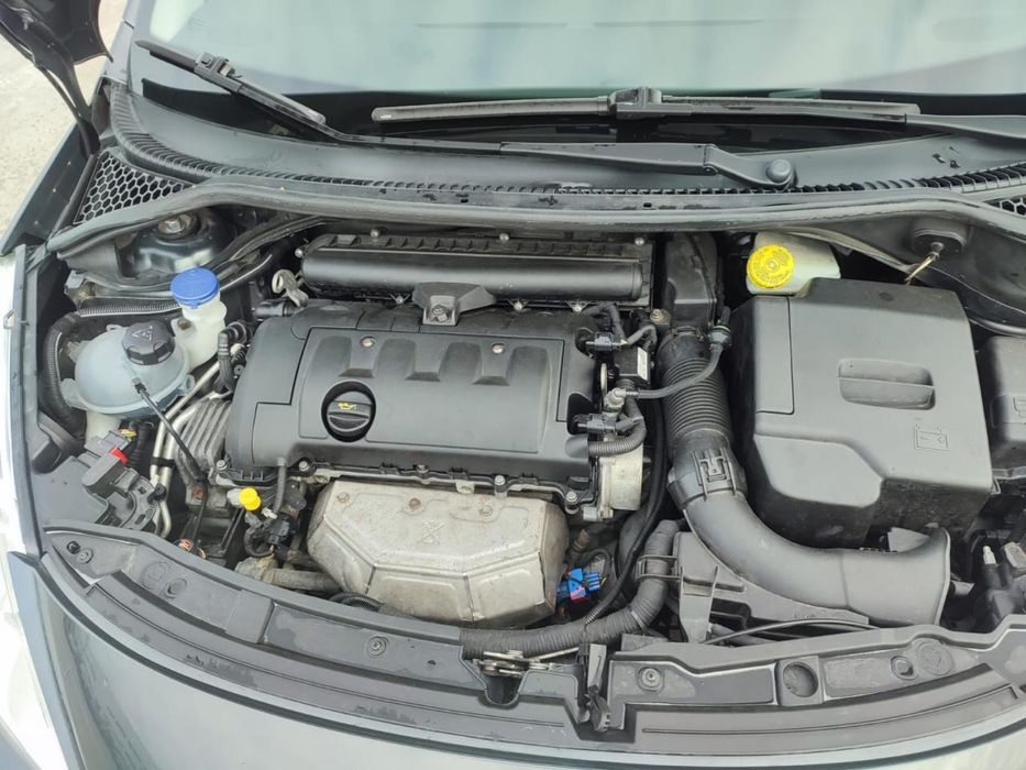 Peugeot 207 легковий універсал