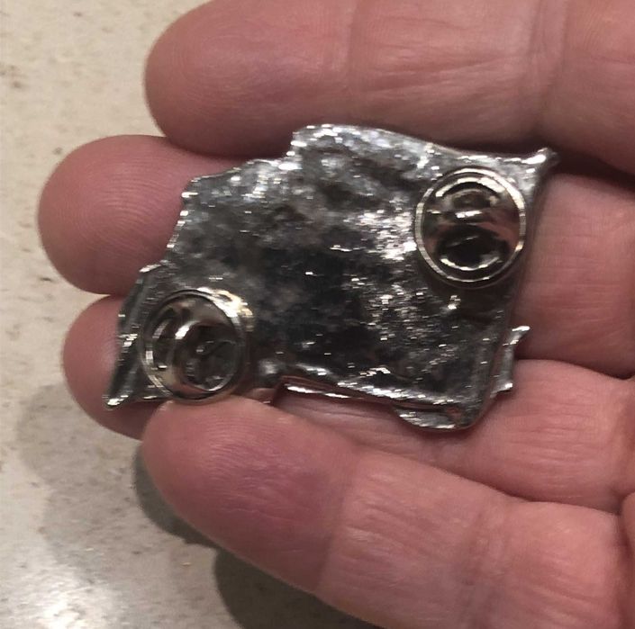 Conjunto de 2 Pin's de mota com bandeira da América