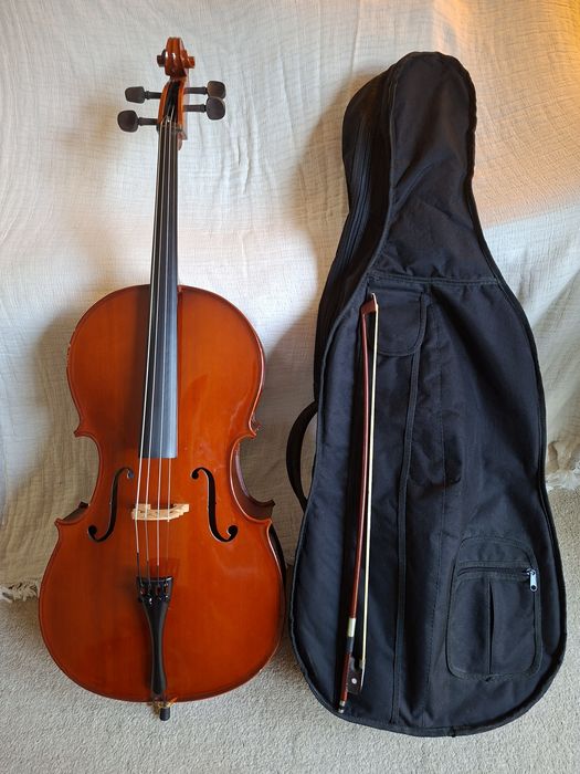 Violoncelo 1/2  ótimo para iniciação