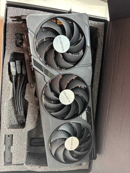 Gigabyte RTX 4090 WINDFORCE V2 24GB Гарантія! Повний комплект! Ідеал!
