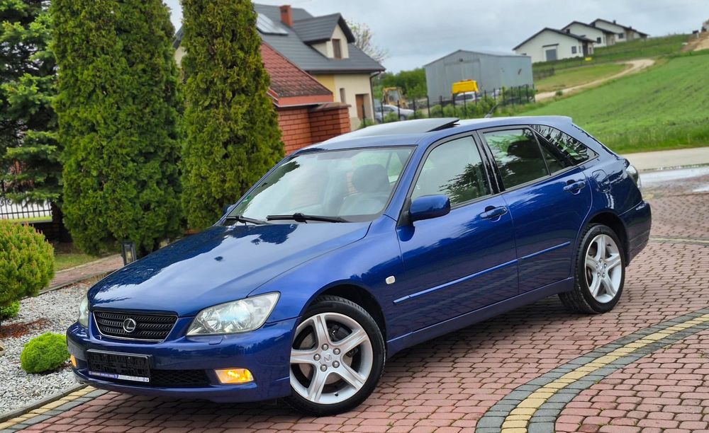 Lexus IS IS300 SC*213KM*2JZ*Xenon*Alu 17"*Szyberdach*Alkantara*2DIN*Niemcy