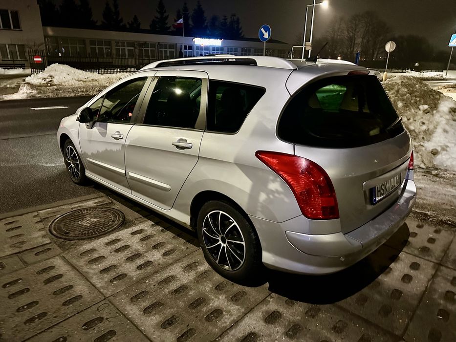 Peugeot 308 SW 2.0 163 Koni Automatik Panorama Klimatronik 7 osobowy