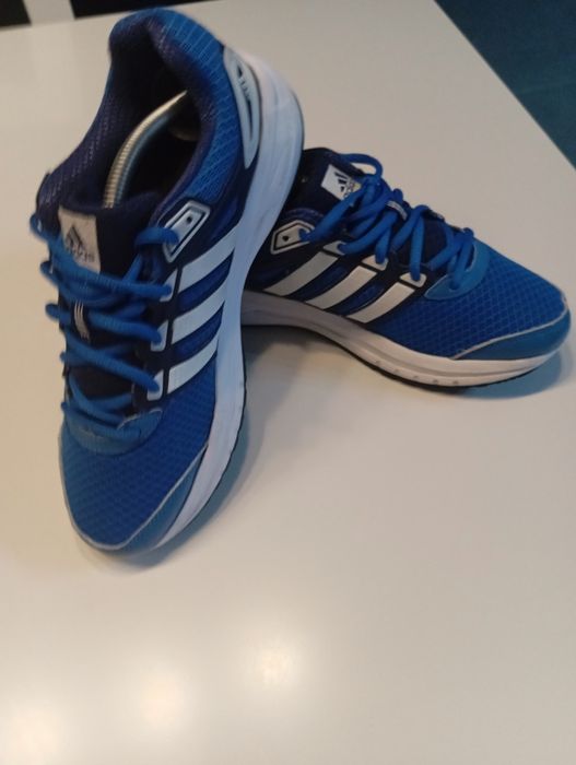 Ténis Adidas n.º39