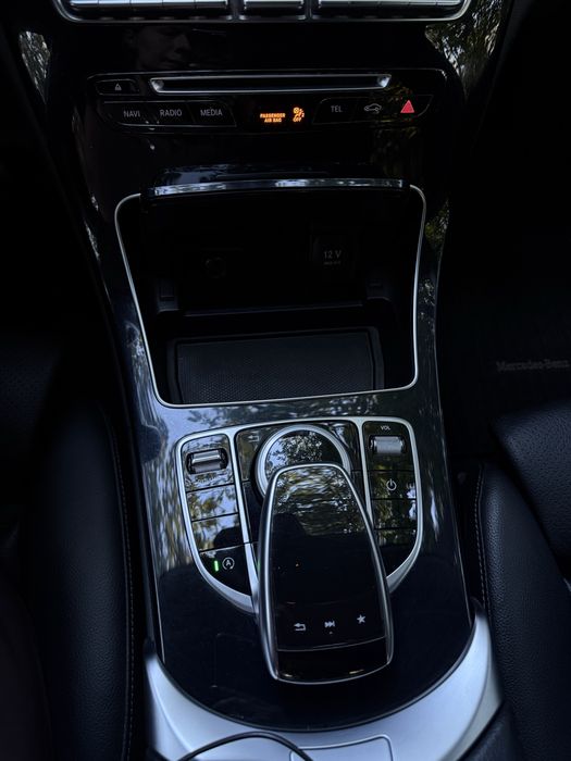 Mercedes-Benz C 220d 2018 • 2.2 Diesel