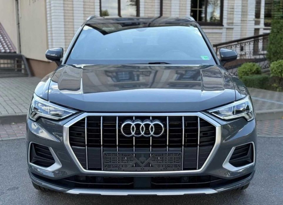 Audi Q3 Premium Plus