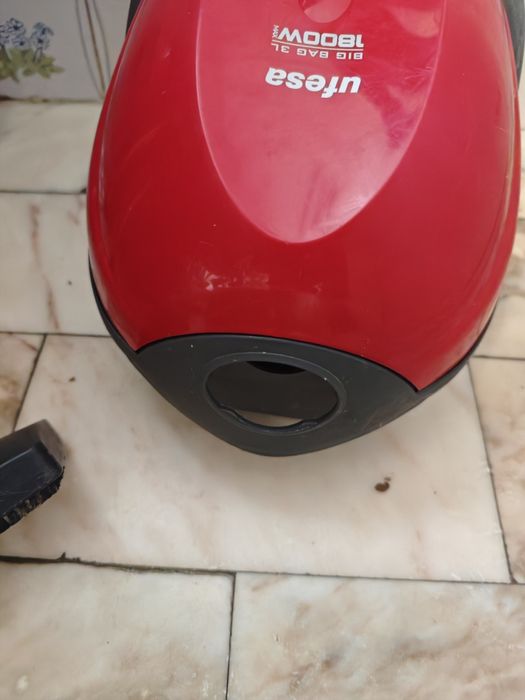 Aspirador de saco compatível com sacos de marca branca da ufesa