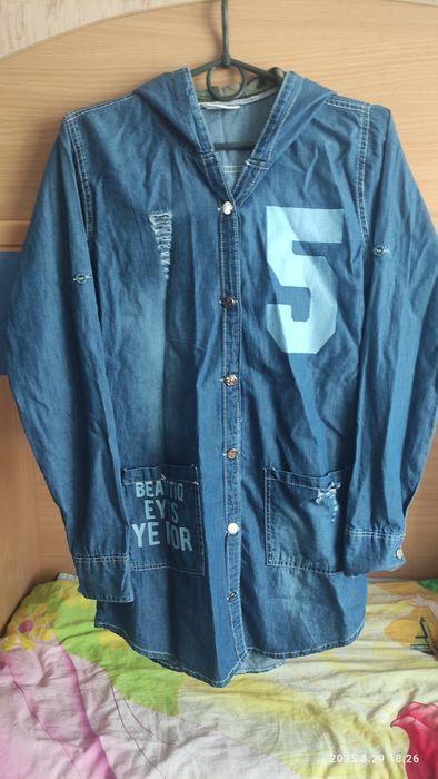 Продам рубашку на девочку.