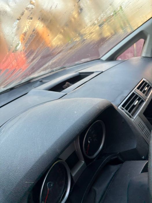 Форд ц макс 2009 року