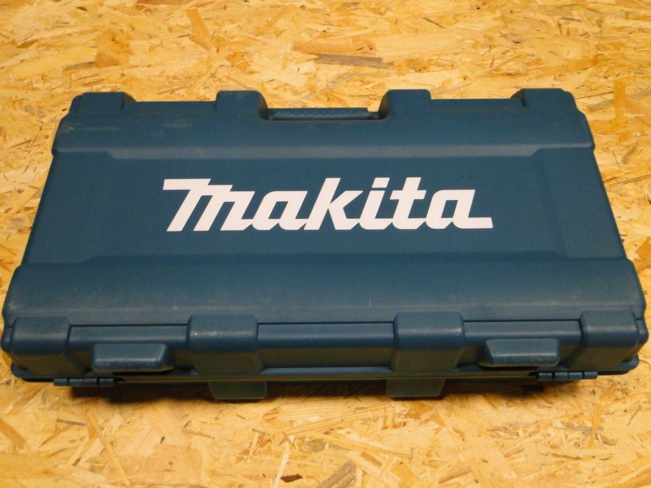 MAKITA JR3070CT , Piła Szablasta AVT 230V, w walizce, Nowa