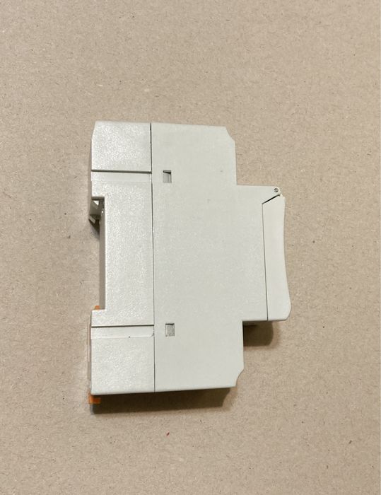 Cyfrowy programator czasowy AHC15A