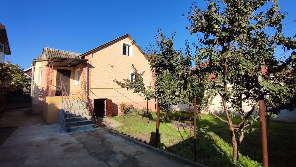 Продам компактний будинок