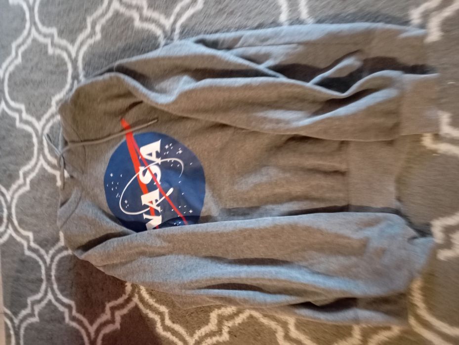 szara bluza NASA