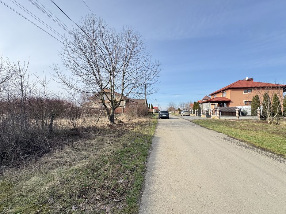 Продаж ділянки Коритняни/20сотин/Світло/Асвальт