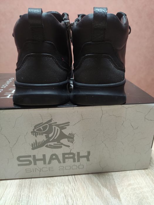 Зимові термосапожки Shark 42 р.
