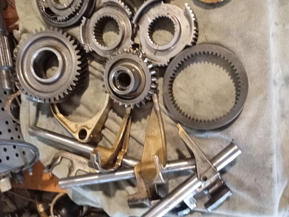 Продам запчасти  КПП на Фиат дукато